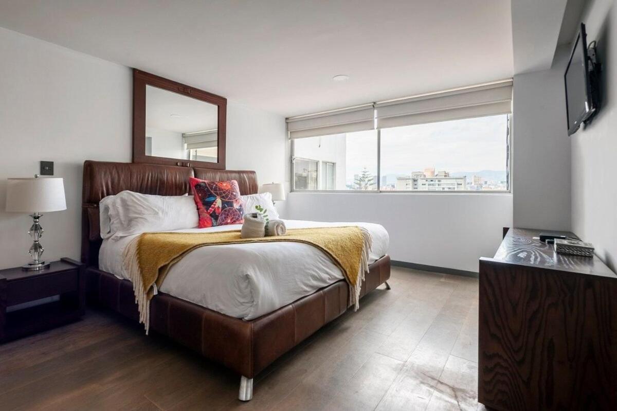 Fancy In Heart Of Polanco// 6 Guest Apartment Mexico City