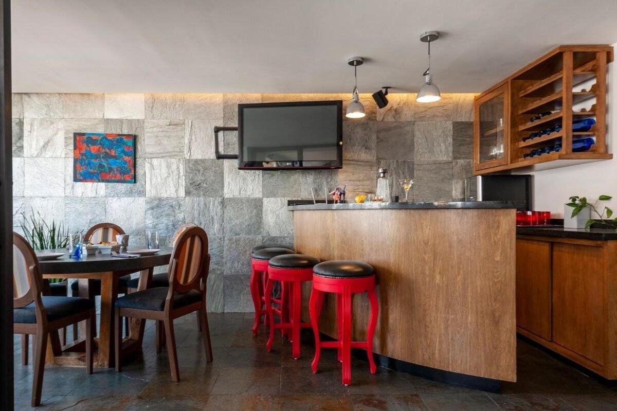 Fancy In Heart Of Polanco// 6 Guest *